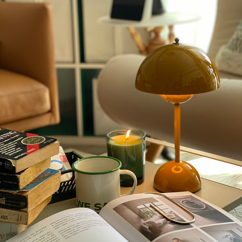 HEIKESZ Modern Touch Dimming Bud Table Lamp Danish Designer Bedside Lamp Eye Protection Study Lamp Living Room Decor Mushroom Night Light